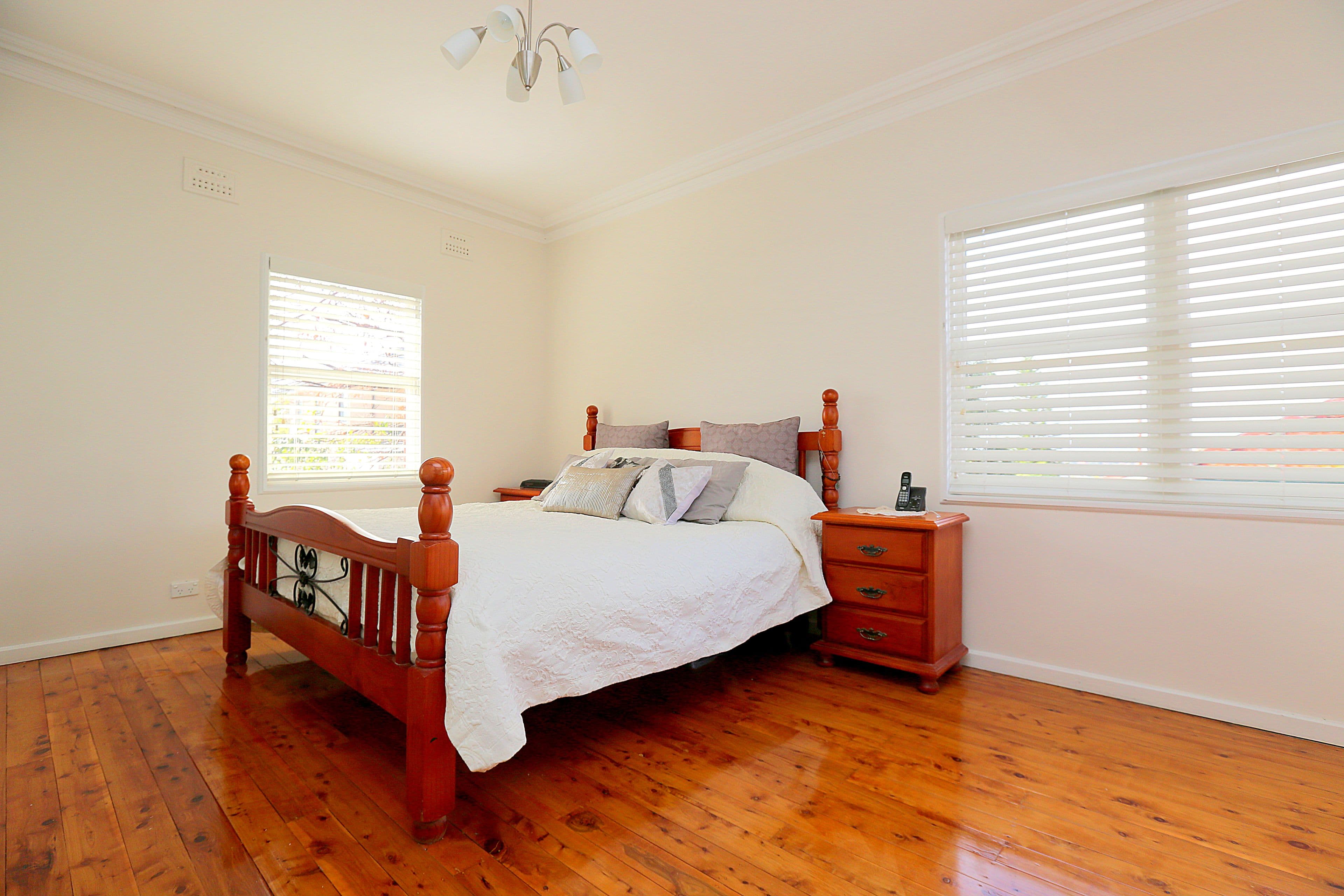 7 Robertson Crescent, Mount Lewis - Thumbnail 8