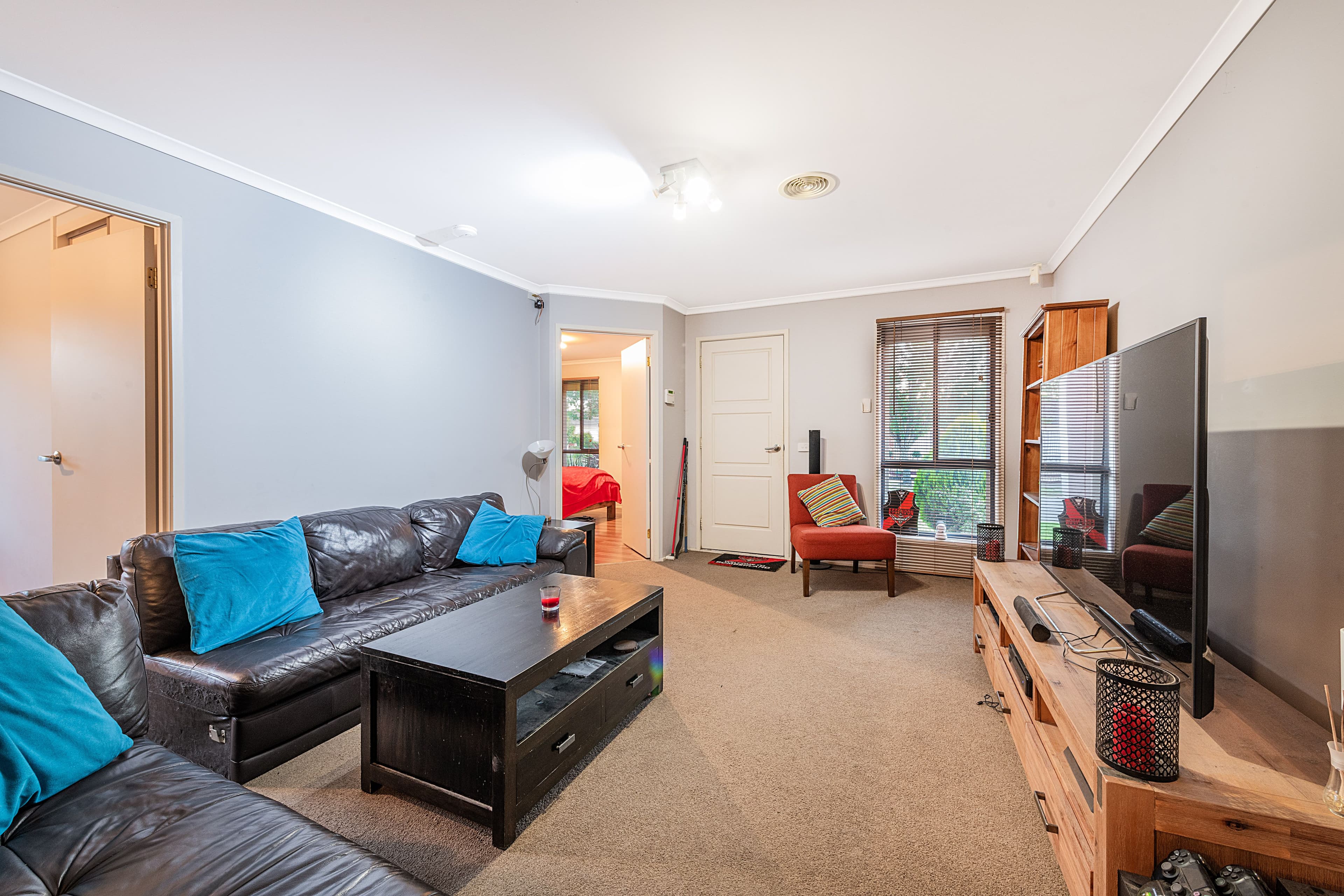 31 Taplan Crescent, Cranbourne West VIC 3977, Cranbourne West - Thumbnail 4
