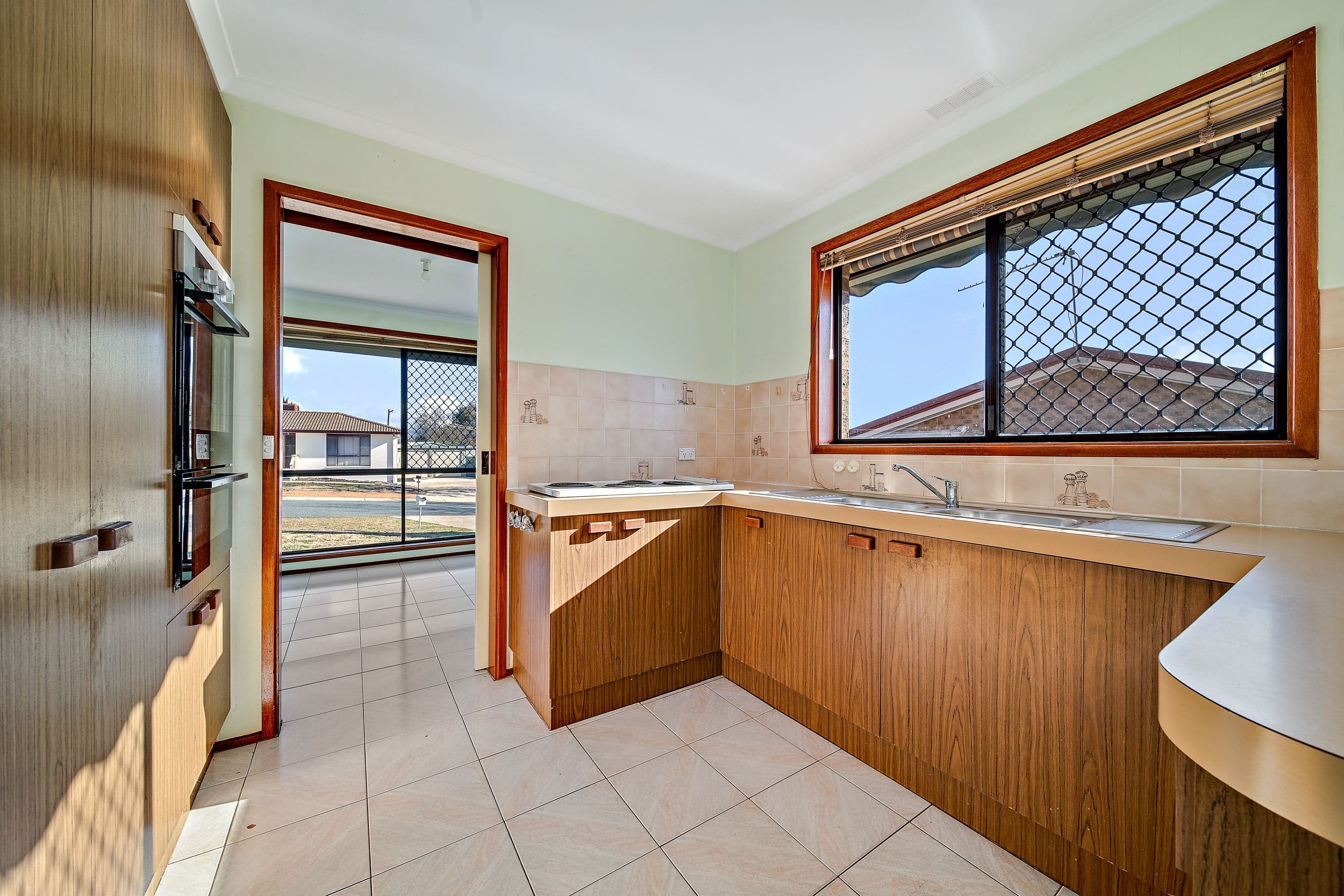 44 Couchman Crescent, Chisholm ACT 2905, Chisholm - Thumbnail 7