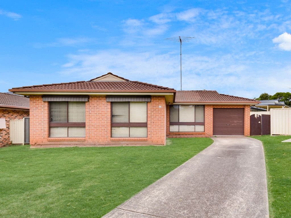 32 Vauxhall Place, Ingleburn NSW 2565, Ingleburn - Image 1