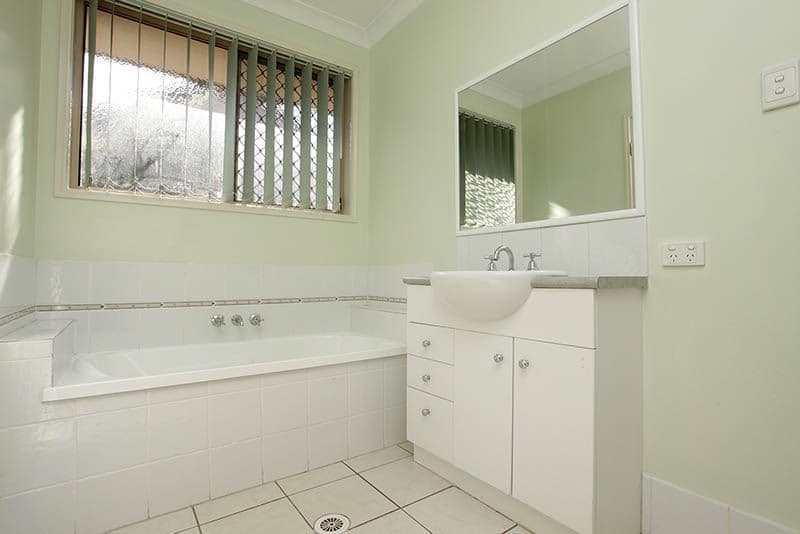 13 Agostino Close, DOOLANDELLA QLD 4077, Doolandella - Thumbnail 6