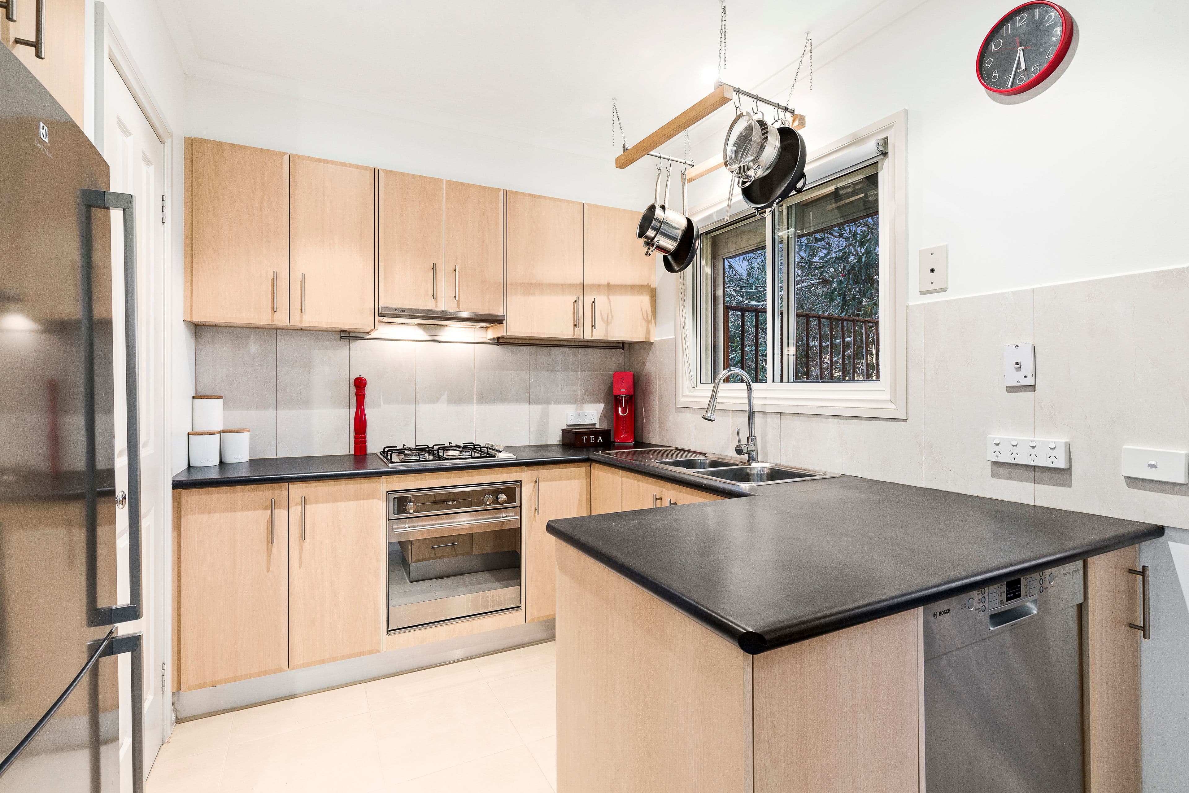 37 Jacana Street, Chadstone VIC 3148, Chadstone - Thumbnail 3