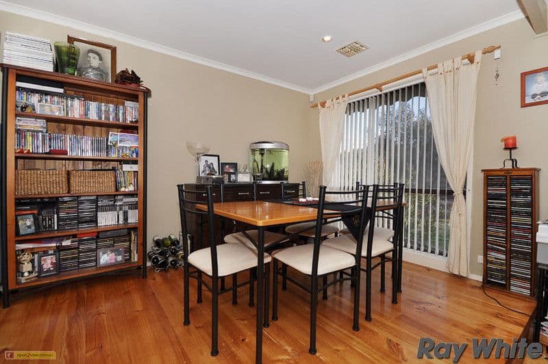 2 Penton Place, GILMORE ACT 2905, Gilmore - Thumbnail 2