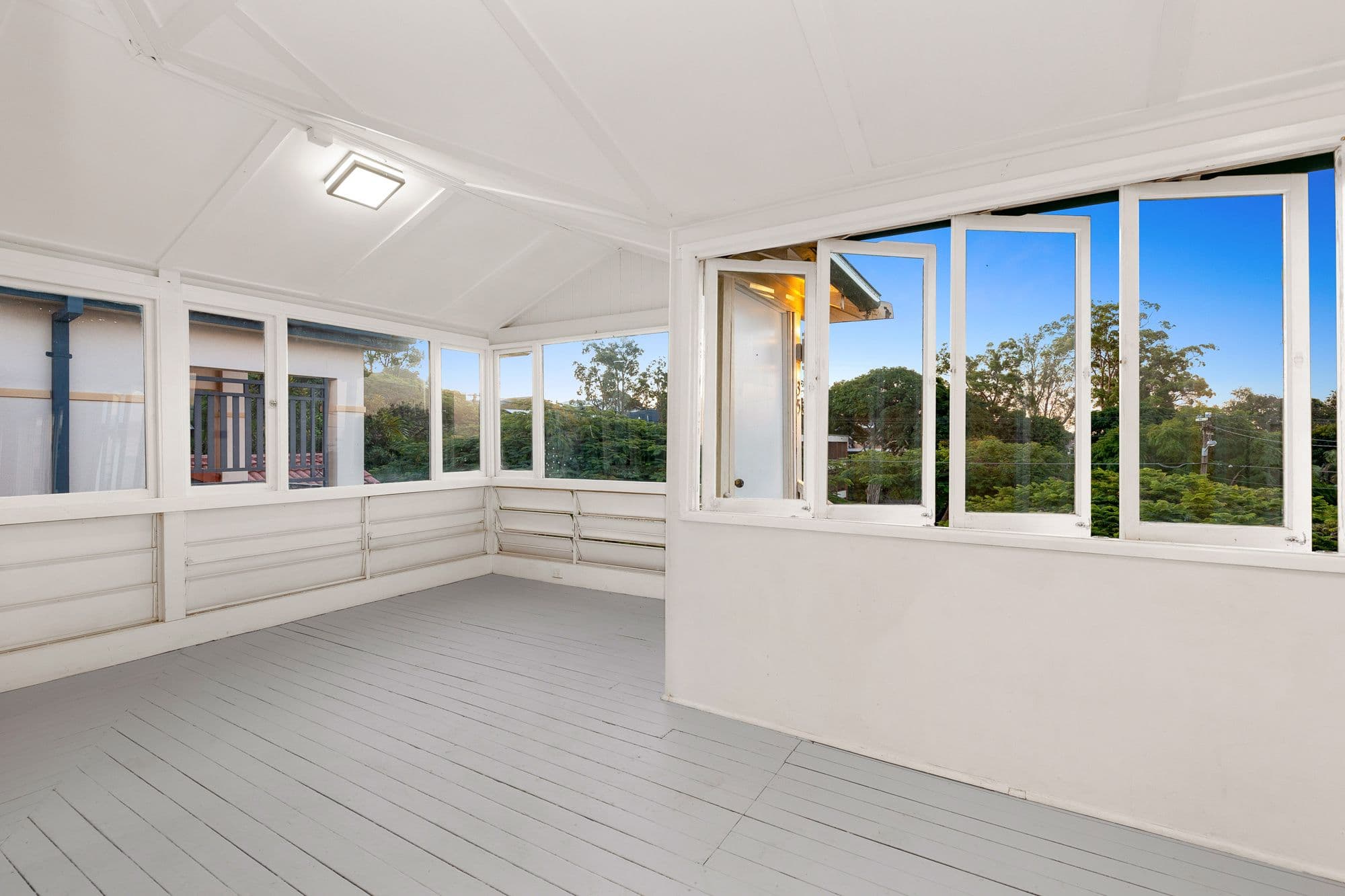 35 Ferndale Street, Annerley QLD 4103, Annerley - Thumbnail 4