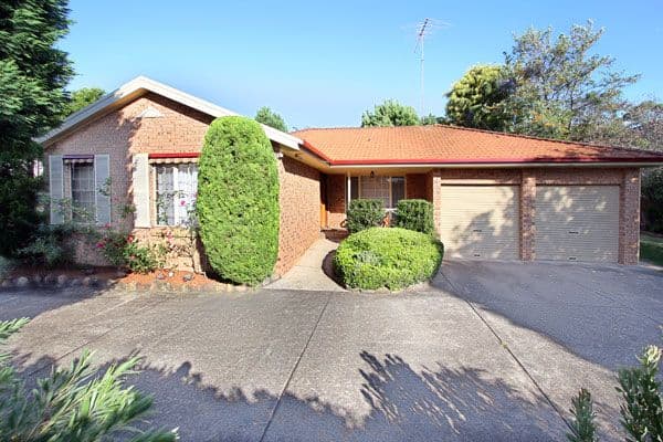 5 Castlewood Drive, CASTLE HILL NSW 2154, Castle Hill - Image 1