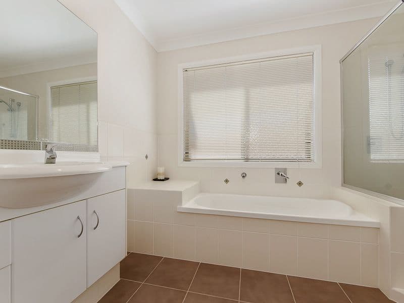 4 Alexandrina Drive, Varsity Lakes QLD 4227, Varsity Lakes - Thumbnail 6
