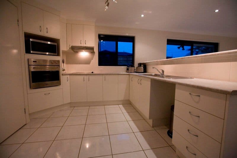 6  Lapis Court, SOUTHSIDE QLD 4570, Southside - Thumbnail 2