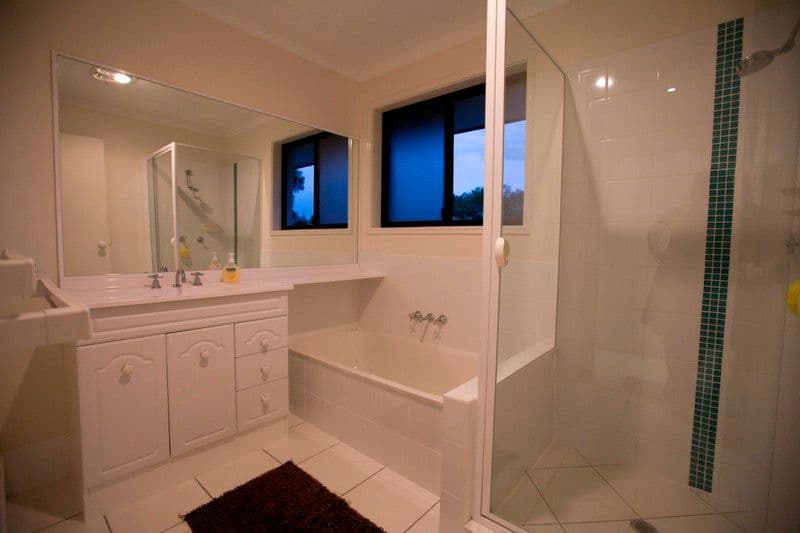 6  Lapis Court, SOUTHSIDE QLD 4570, Southside - Thumbnail 7