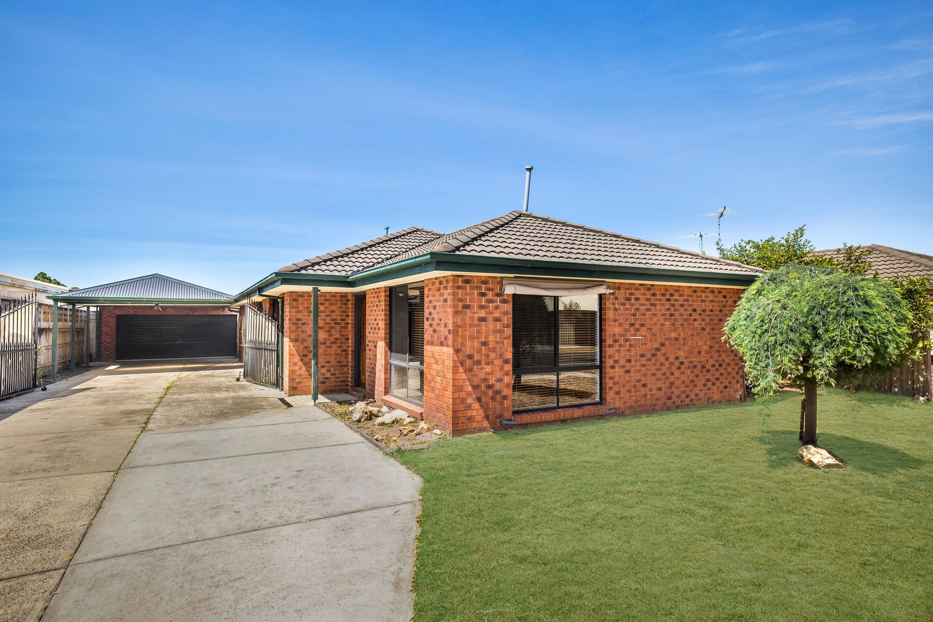 52 Dunbarton Drive, Pakenham VIC 3810, Pakenham - Image 1