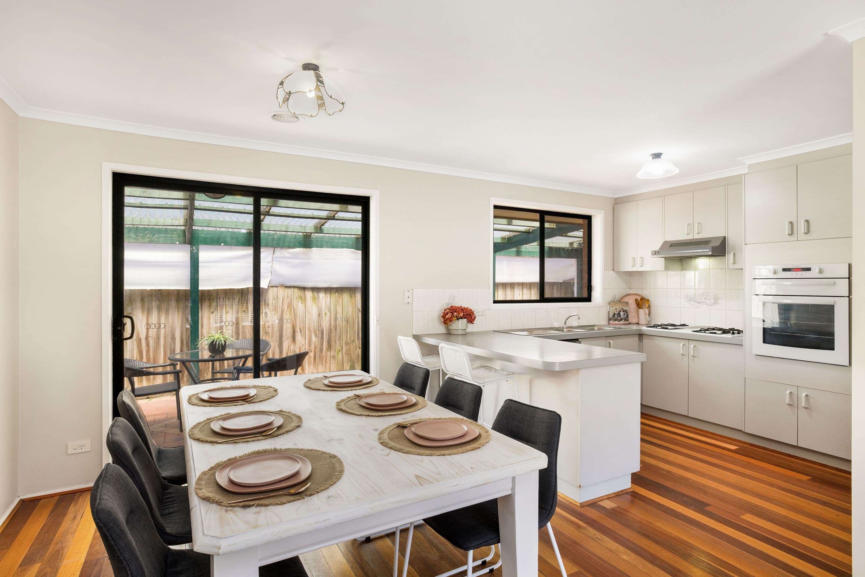 52 Dunbarton Drive, Pakenham VIC 3810, Pakenham - Thumbnail 3