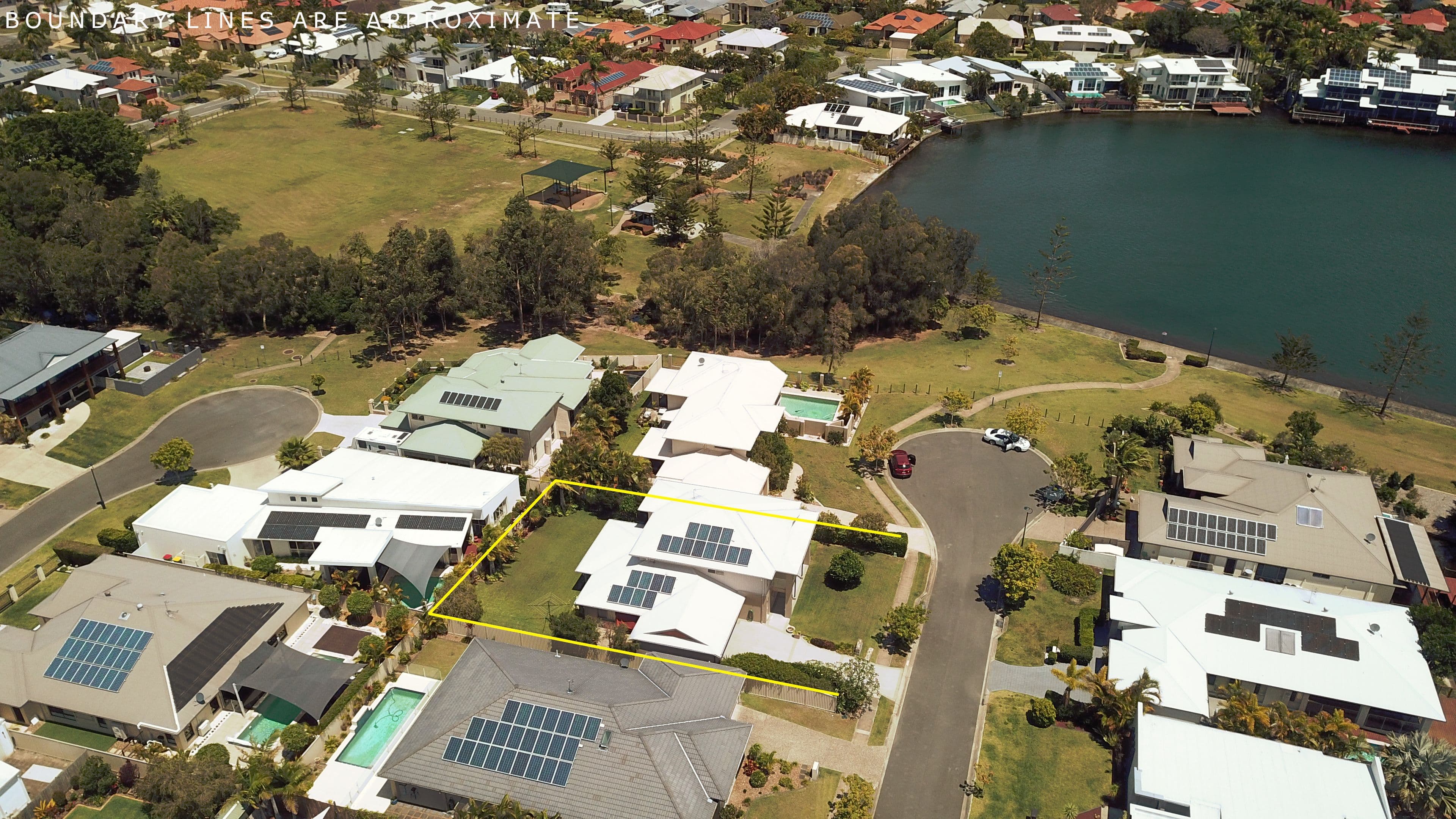 16 Manacor Place, Coombabah QLD 4216, Coombabah - Thumbnail 2