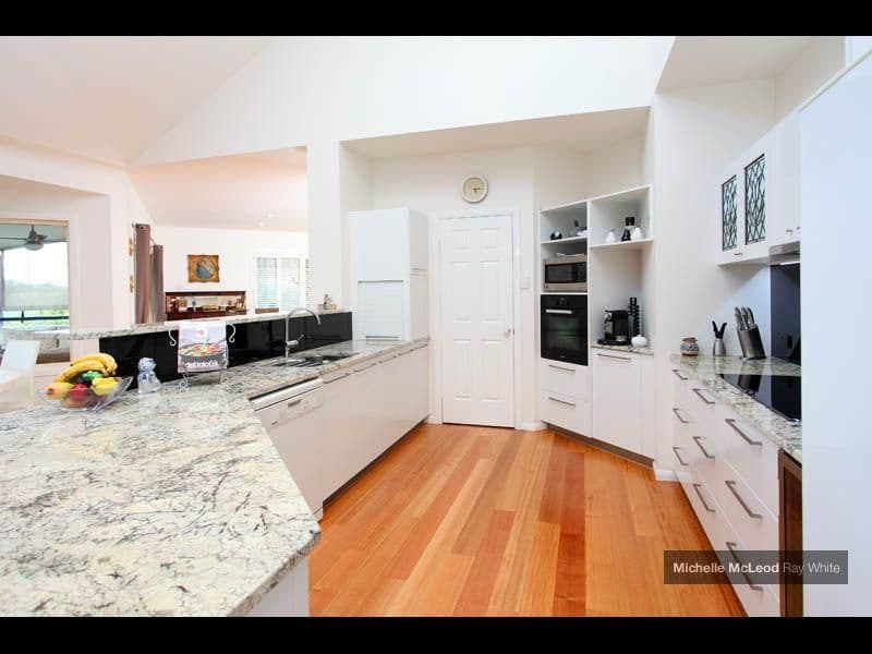 6 Larter Court, BROOKFIELD QLD 4069, Brookfield - Thumbnail 4
