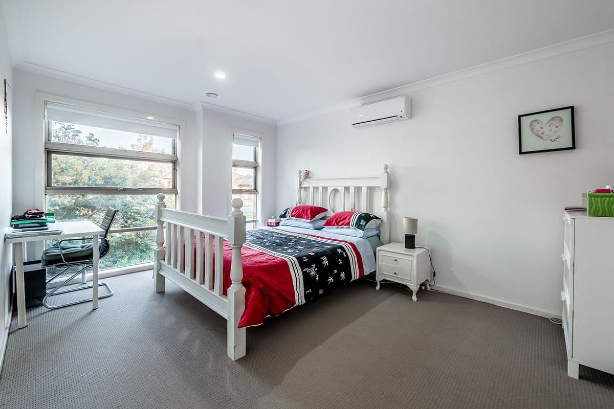 17 Glenelg Street, Clyde North VIC 3978, Clyde North - Thumbnail 2