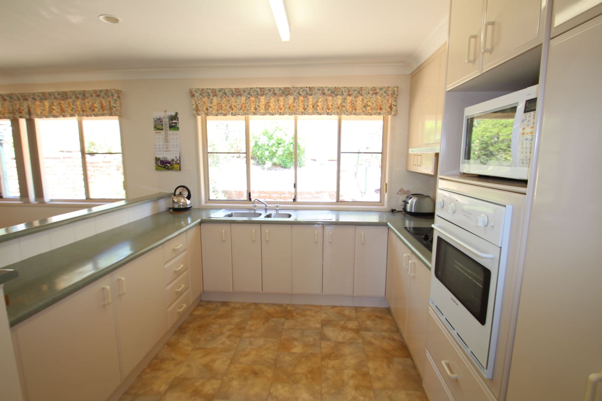 34 Toowoomba Road, Oakey QLD 4401, Oakey - Thumbnail 6