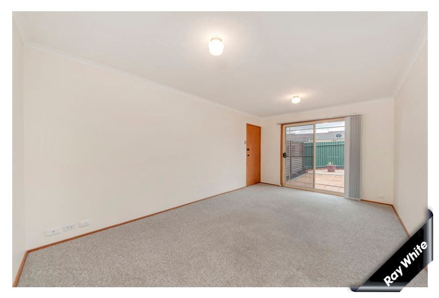 34 Sid Barnes Crescent, GORDON ACT 2906, Gordon - Thumbnail 2