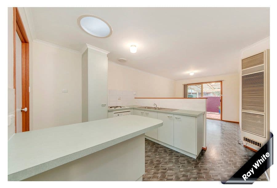 34 Sid Barnes Crescent, GORDON ACT 2906, Gordon - Thumbnail 4