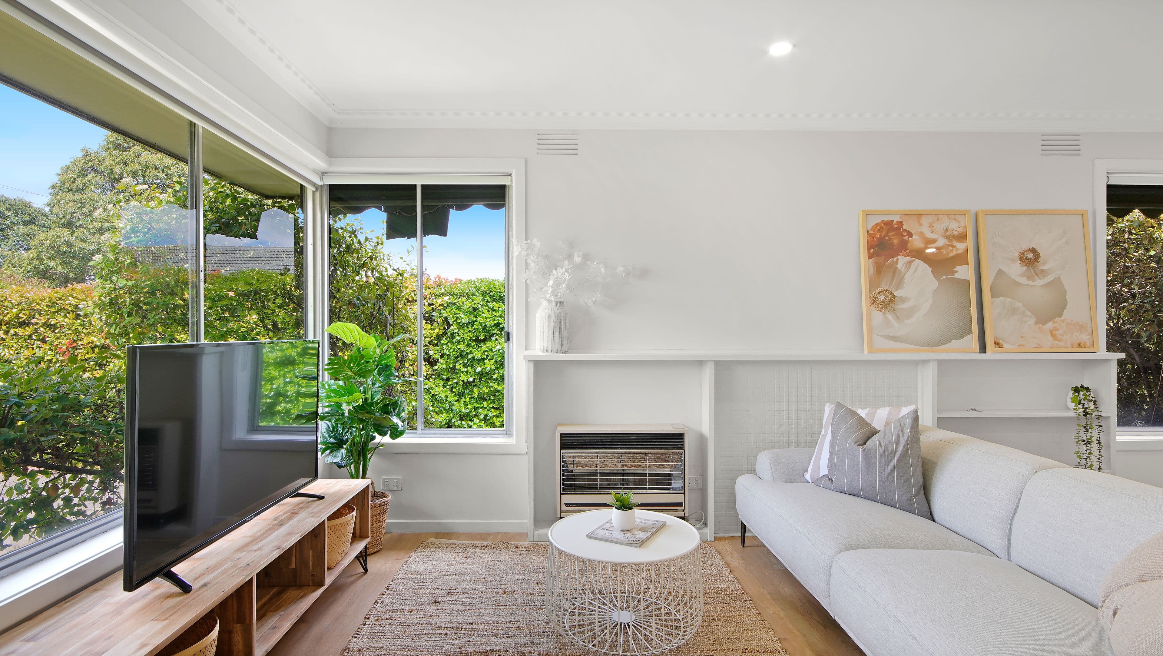 16 Barry Street, Reservoir VIC 3073, Reservoir - Thumbnail 4