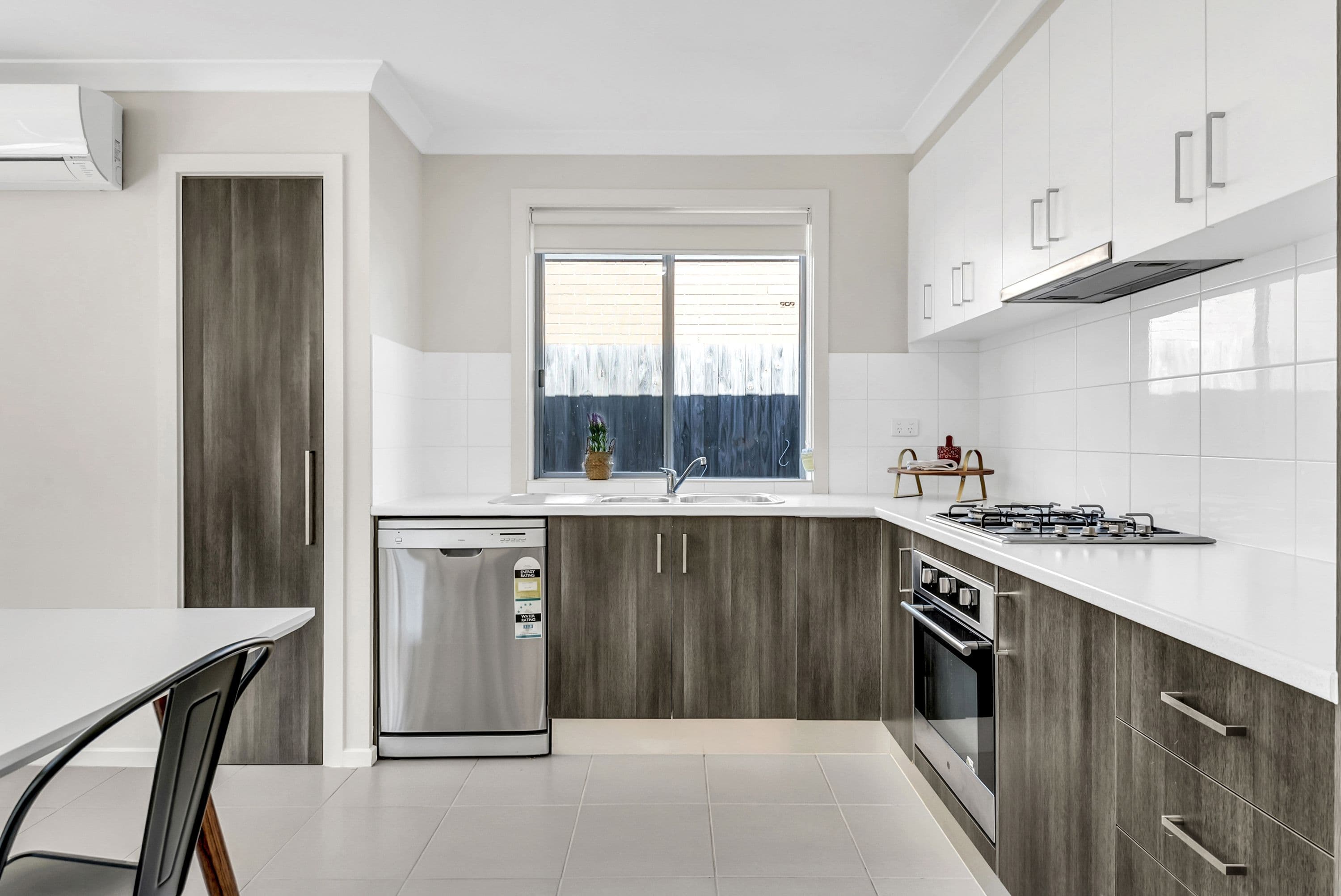 24 Chettam Street, Epping VIC 3076, Epping - Thumbnail 4