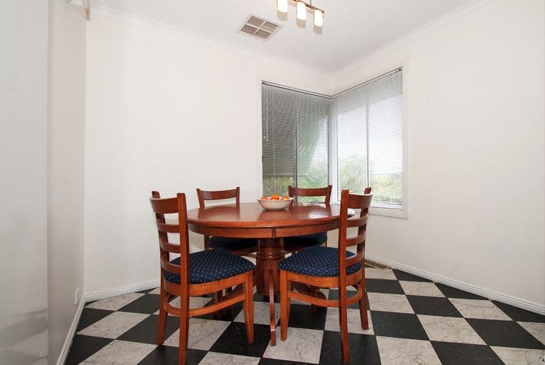 6 Winifred Road, MOOROOLBARK VIC 3138, Mooroolbark - Thumbnail 3