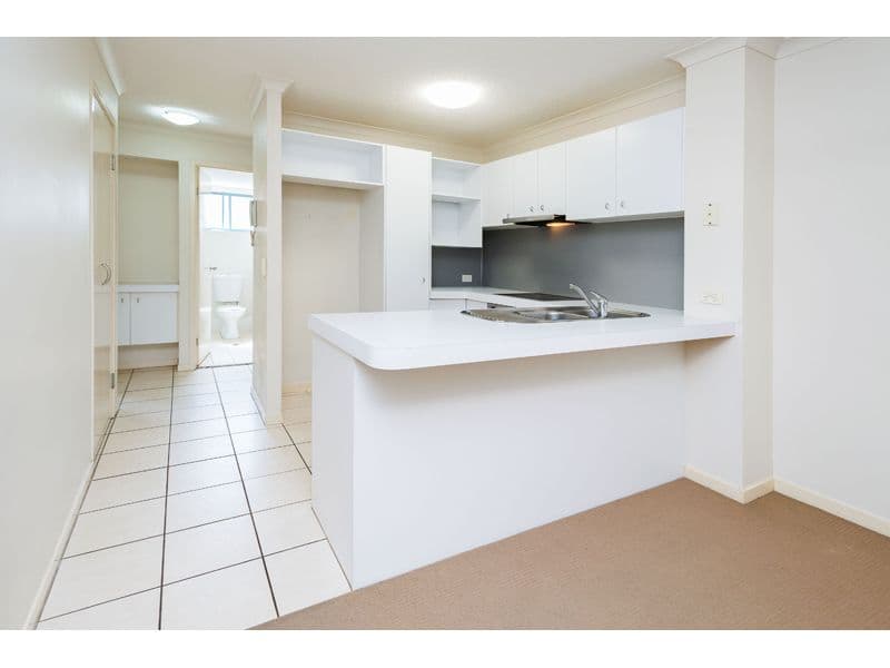 28 Lascelles Street, Bowen QLD 4805, Bowen - Thumbnail 2