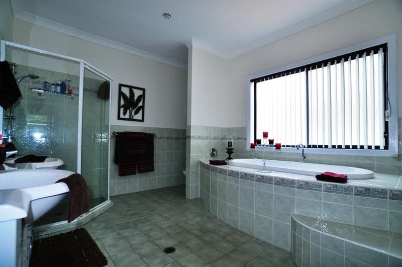 5 Eastpark Waters, HELENSVALE QLD 4212, Helensvale - Thumbnail 5