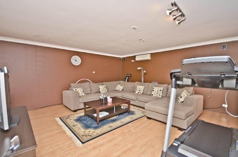 18 Golden Bear Drive, ARUNDEL QLD 4214, Arundel - Thumbnail 3