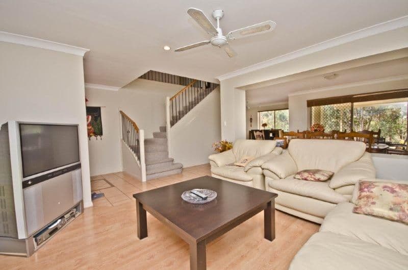 18 Golden Bear Drive, ARUNDEL QLD 4214, Arundel - Thumbnail 5