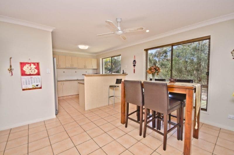 18 Golden Bear Drive, ARUNDEL QLD 4214, Arundel - Thumbnail 7