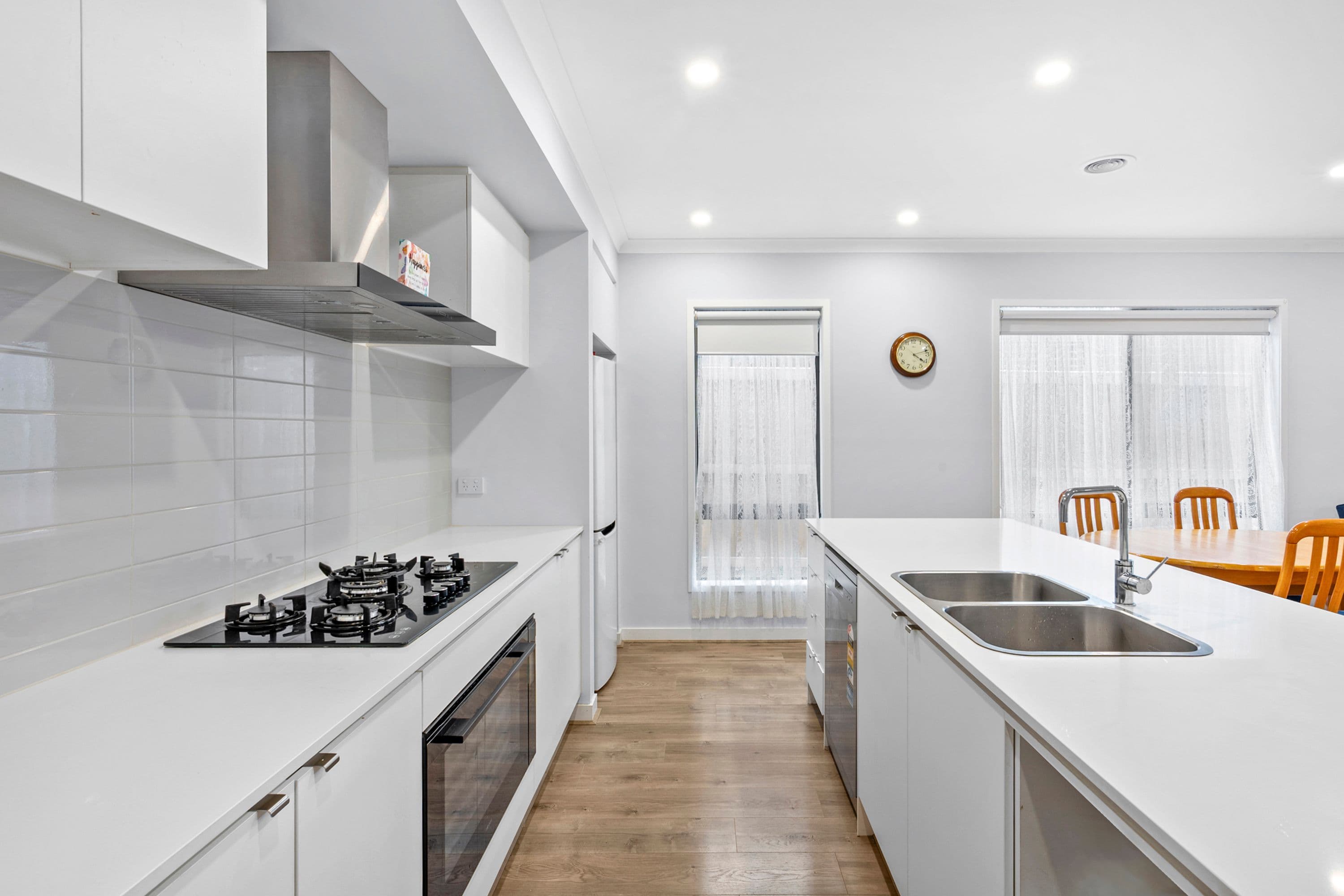 16 Coppice Street, Lara VIC 3212, Lara - Thumbnail 3