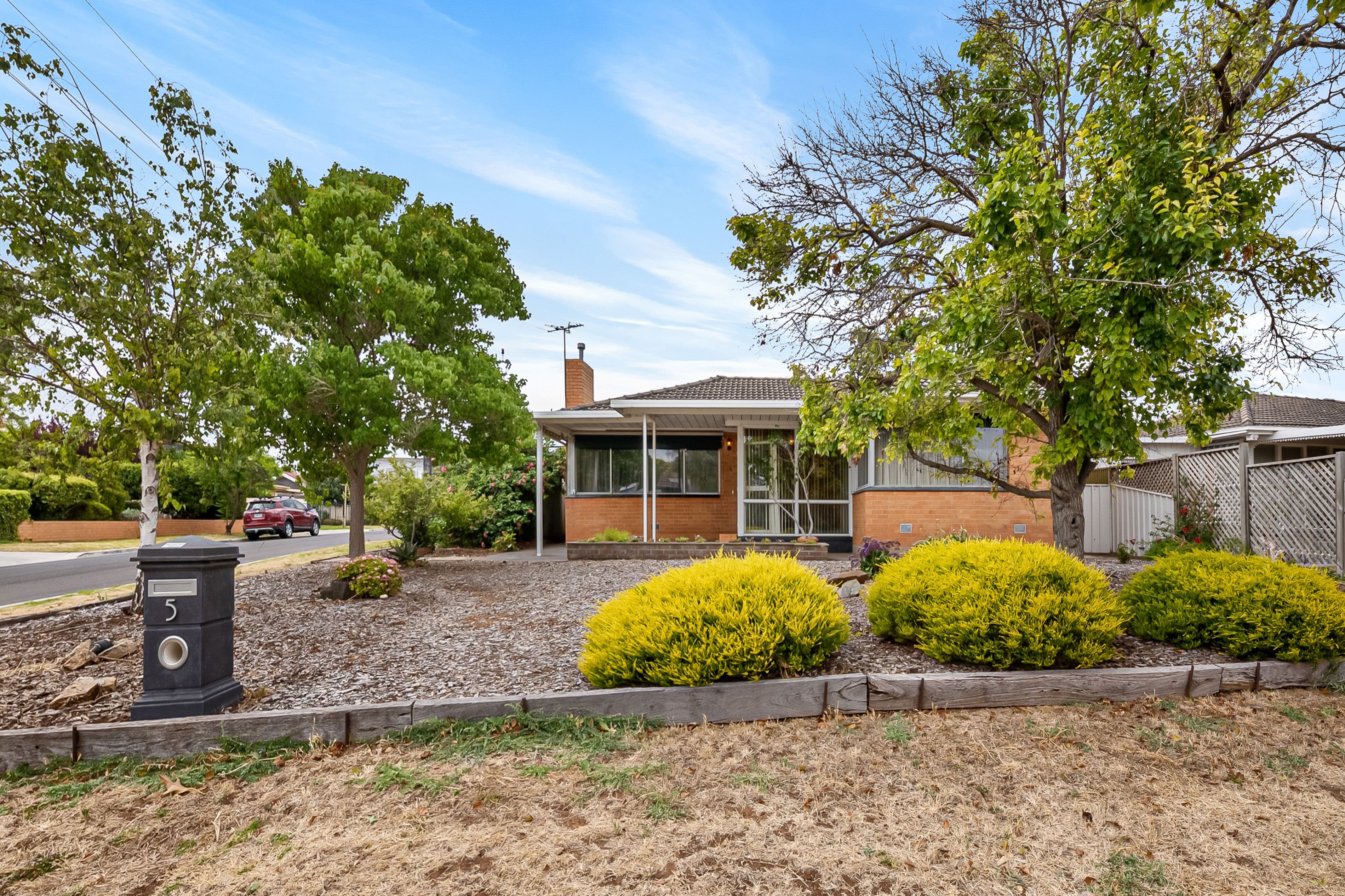 5 Lochiel Avenue, Campbelltown SA 5074, Campbelltown - Image 1