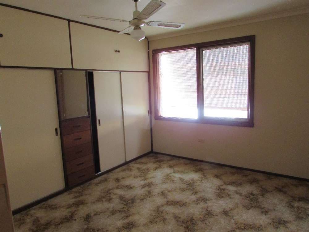 472 Mckenzie Street, Lavington - Thumbnail 4