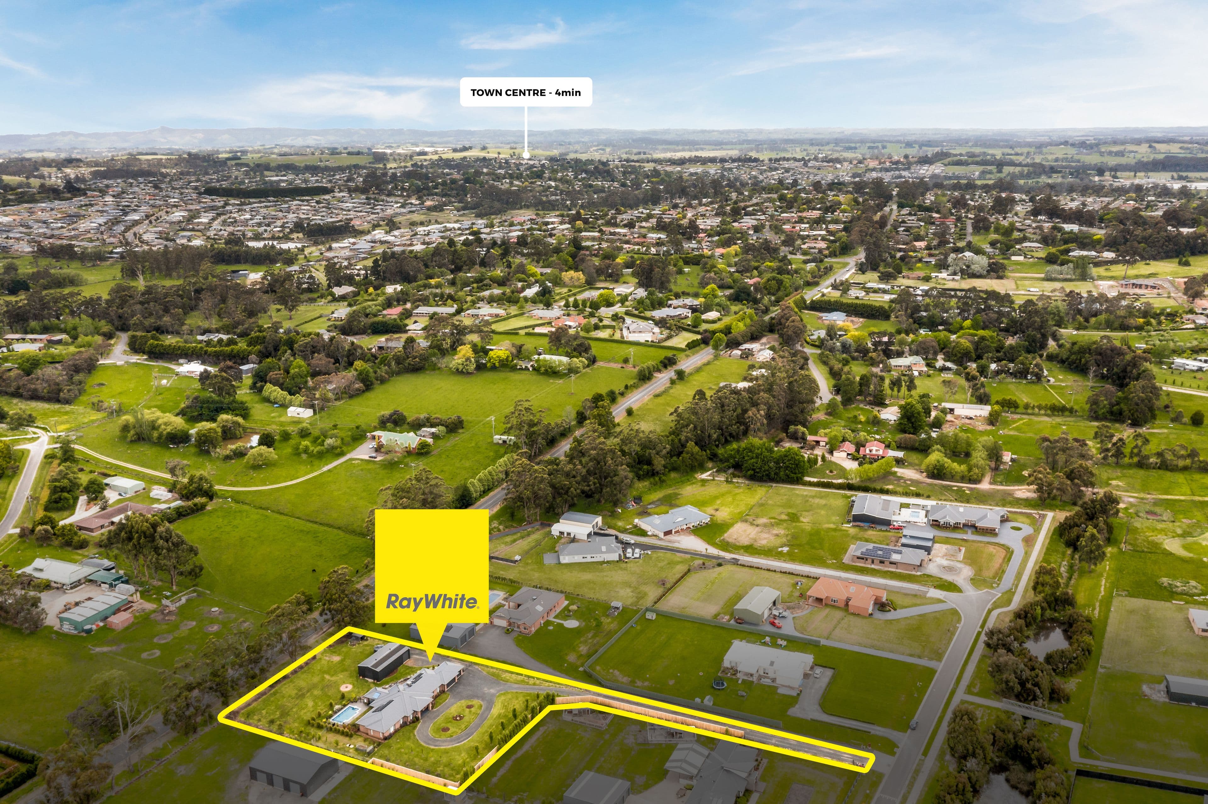 8 Ripplebrook Court, Drouin VIC 3818, Drouin - Image 1