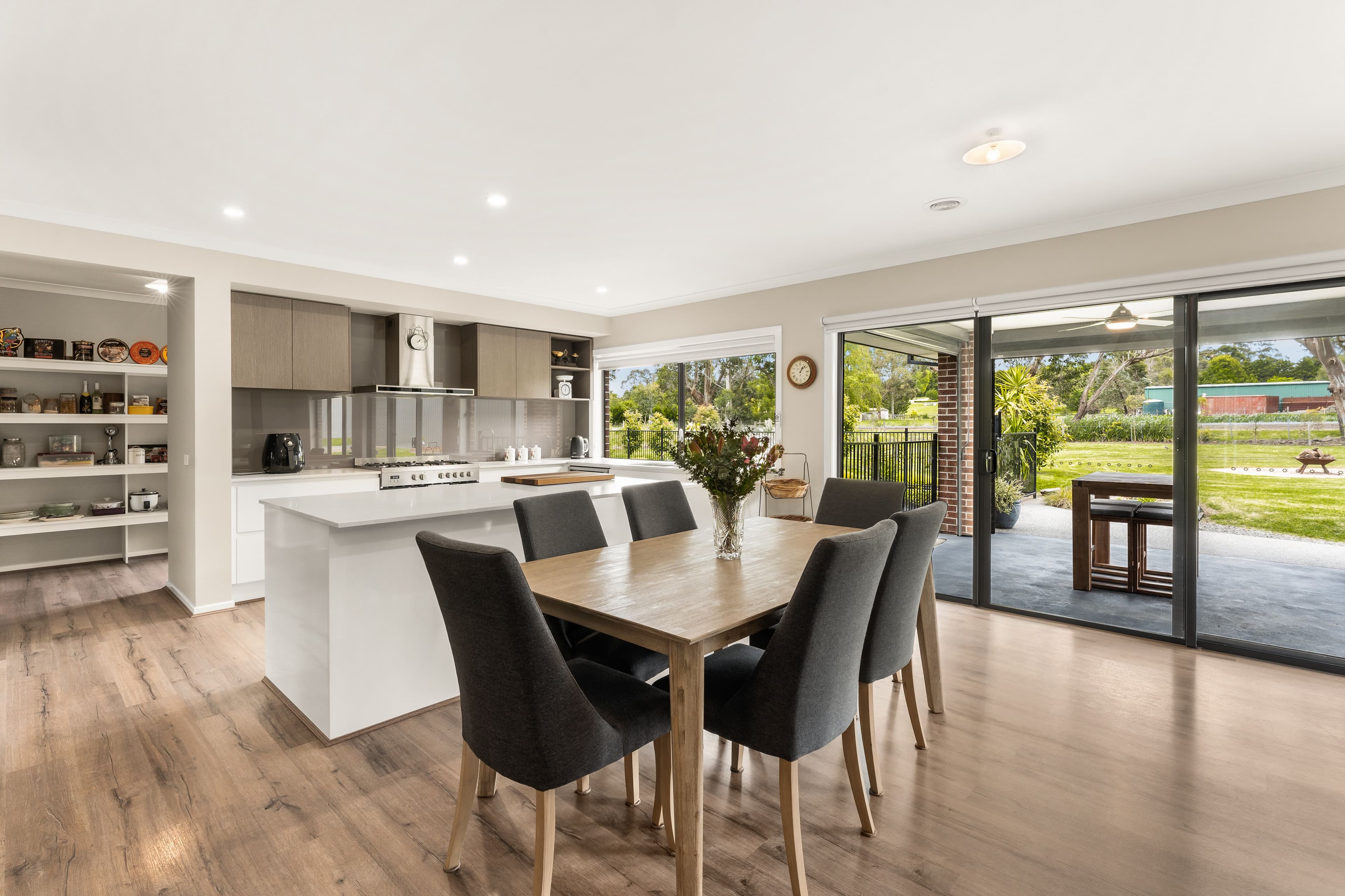8 Ripplebrook Court, Drouin VIC 3818, Drouin - Thumbnail 4