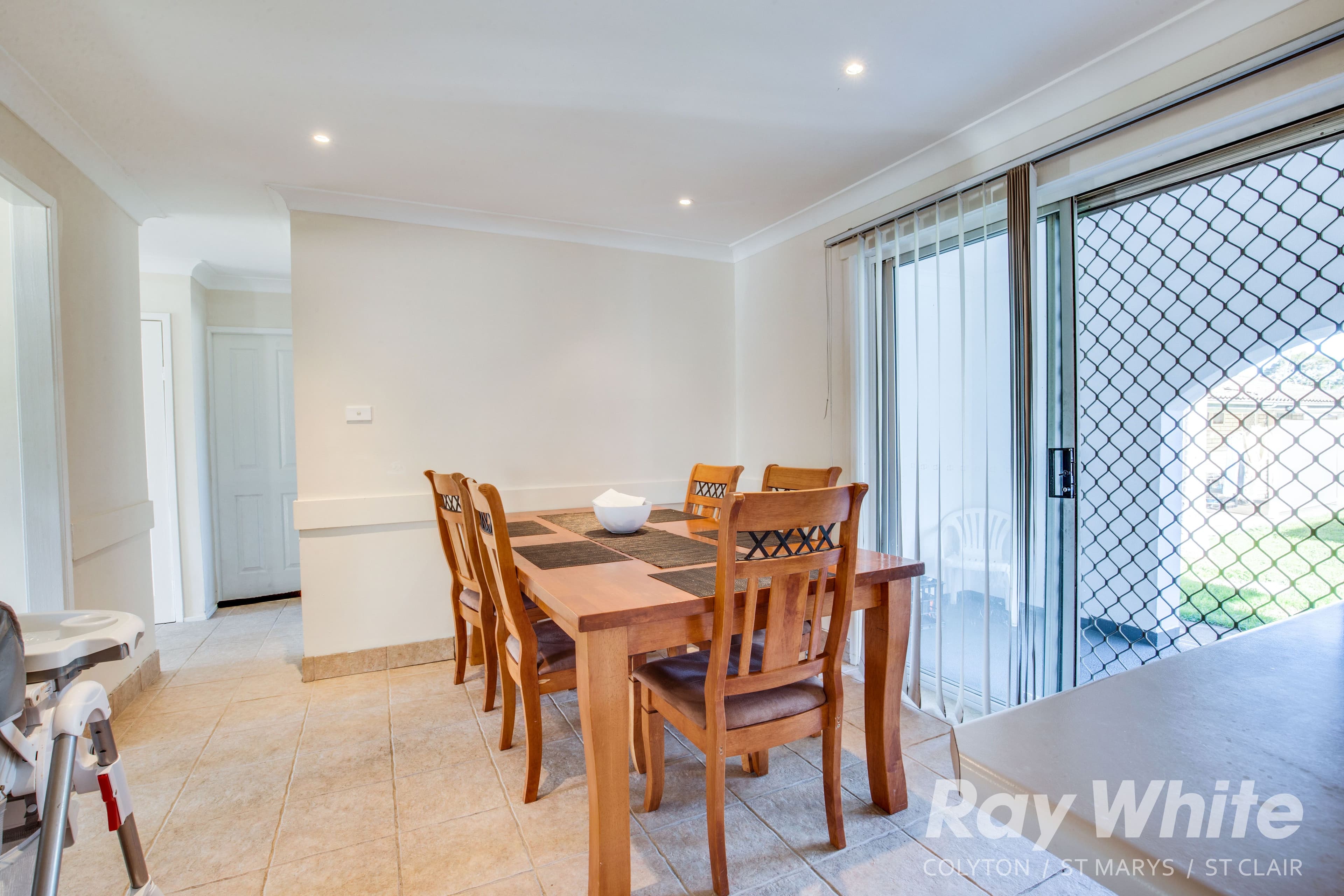 72 Canberra Street, Oxley Park - Thumbnail 4