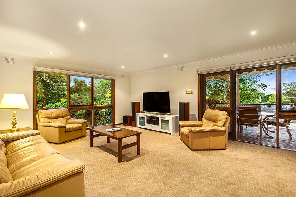 18 Glenair Street, TEMPLESTOWE LOWER VIC 3107, Templestowe Lower - Thumbnail 2