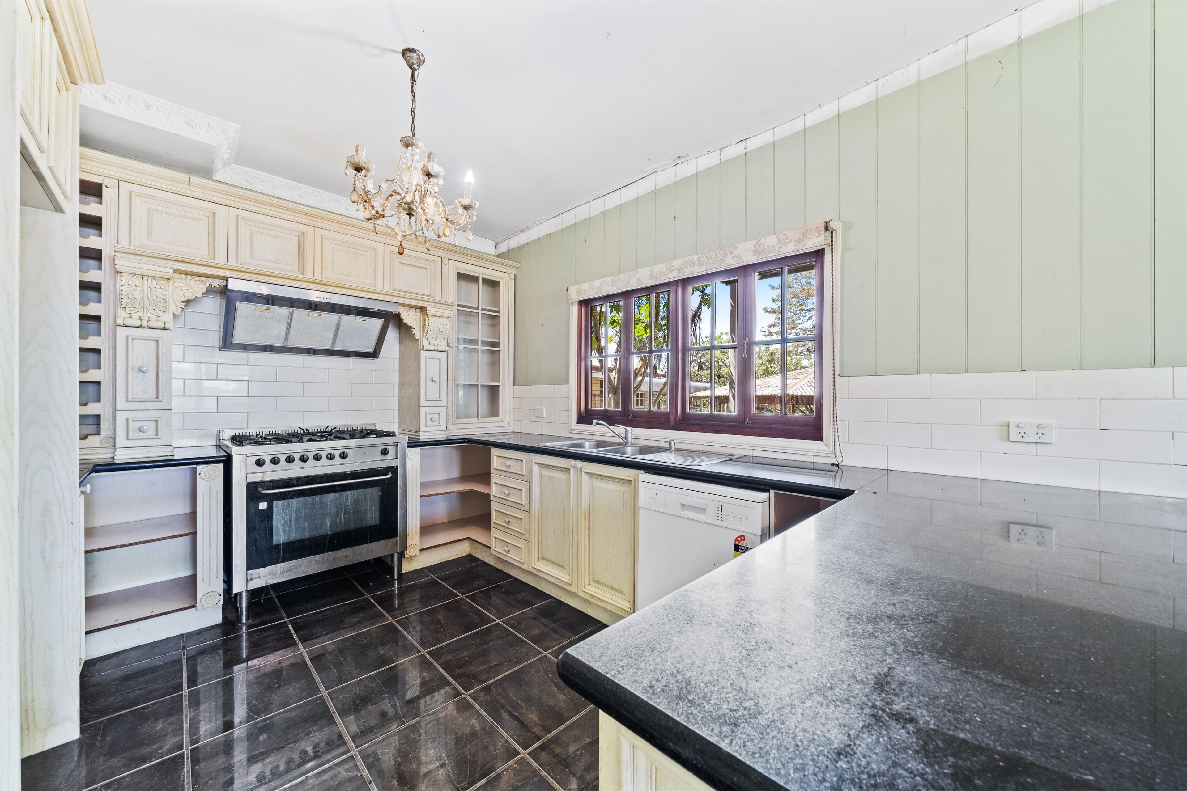9 Aragon Street, Beenleigh QLD 4207, Beenleigh - Thumbnail 5