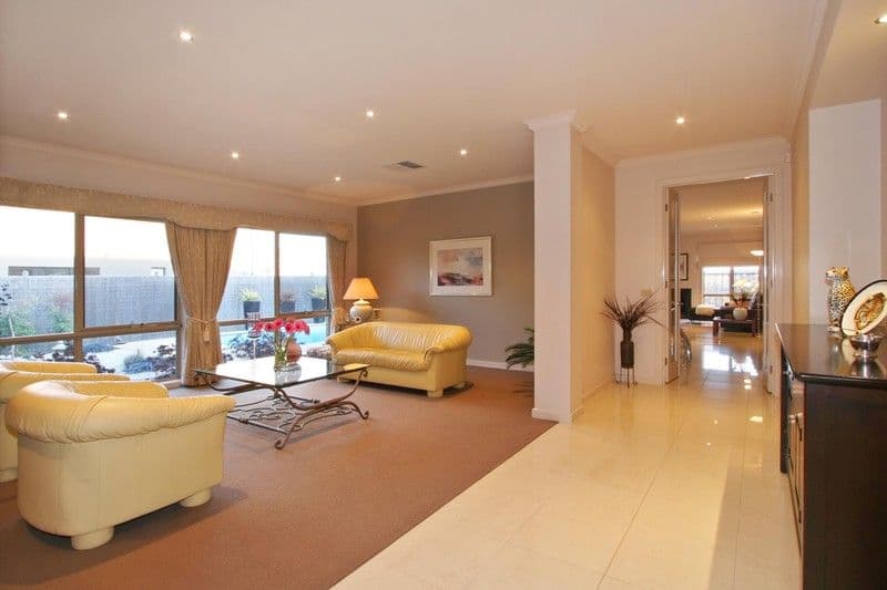 32  Island Point Avenue, WATERWAYS VIC 3195, Waterways - Thumbnail 2