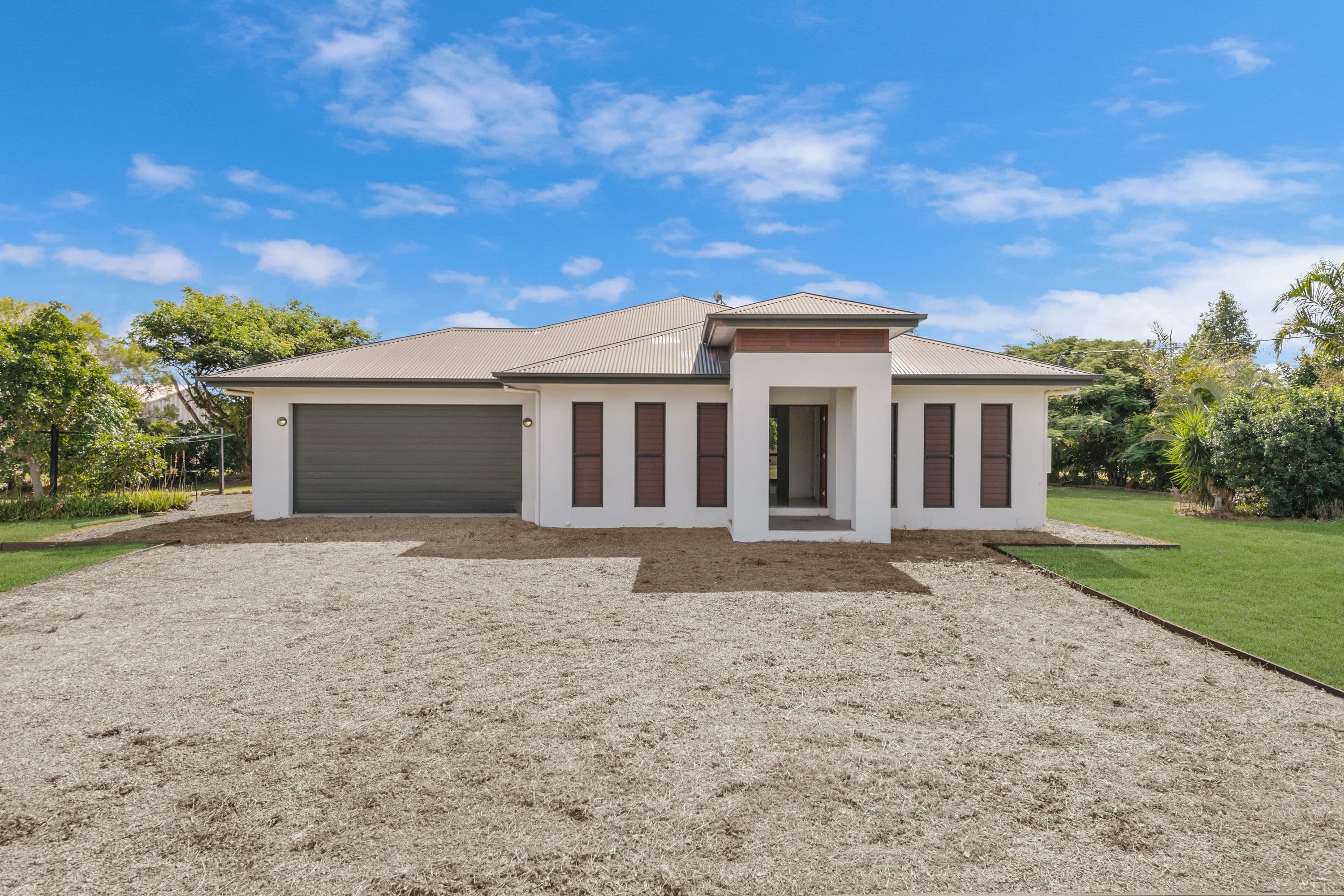 7 Renwick Court, Alligator Creek QLD 4816, Alligator Creek - Thumbnail 2