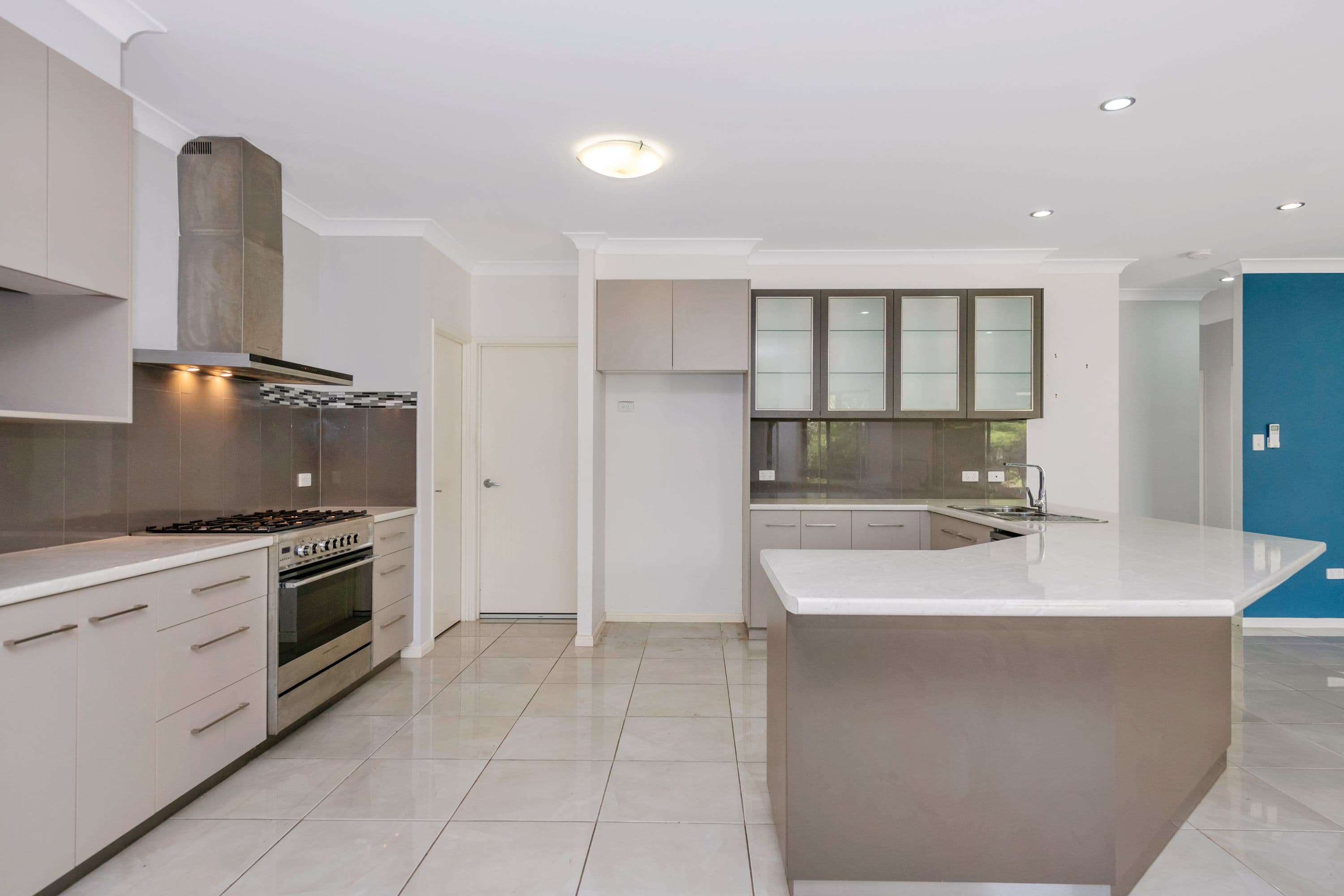7 Renwick Court, Alligator Creek QLD 4816, Alligator Creek - Thumbnail 3