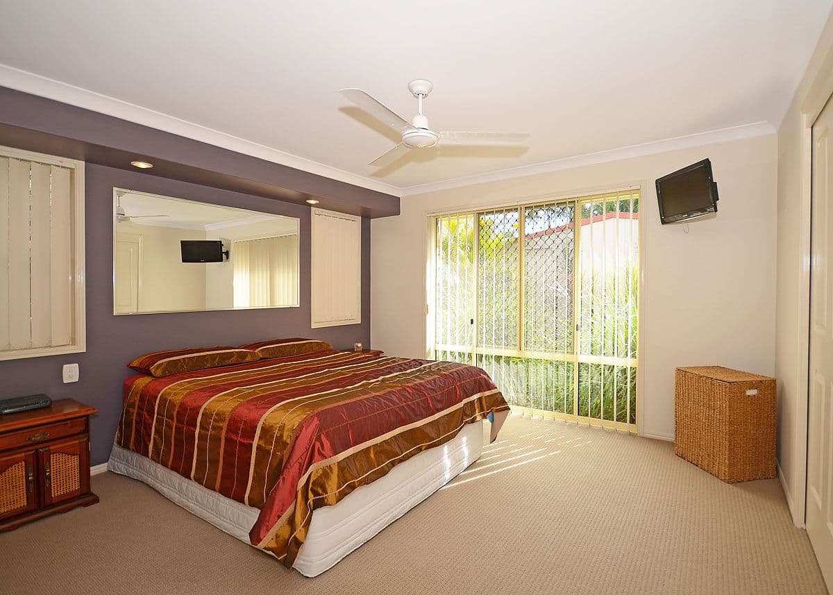 5 Surrey Court, Kawungan QLD 4655, Kawungan - Thumbnail 2
