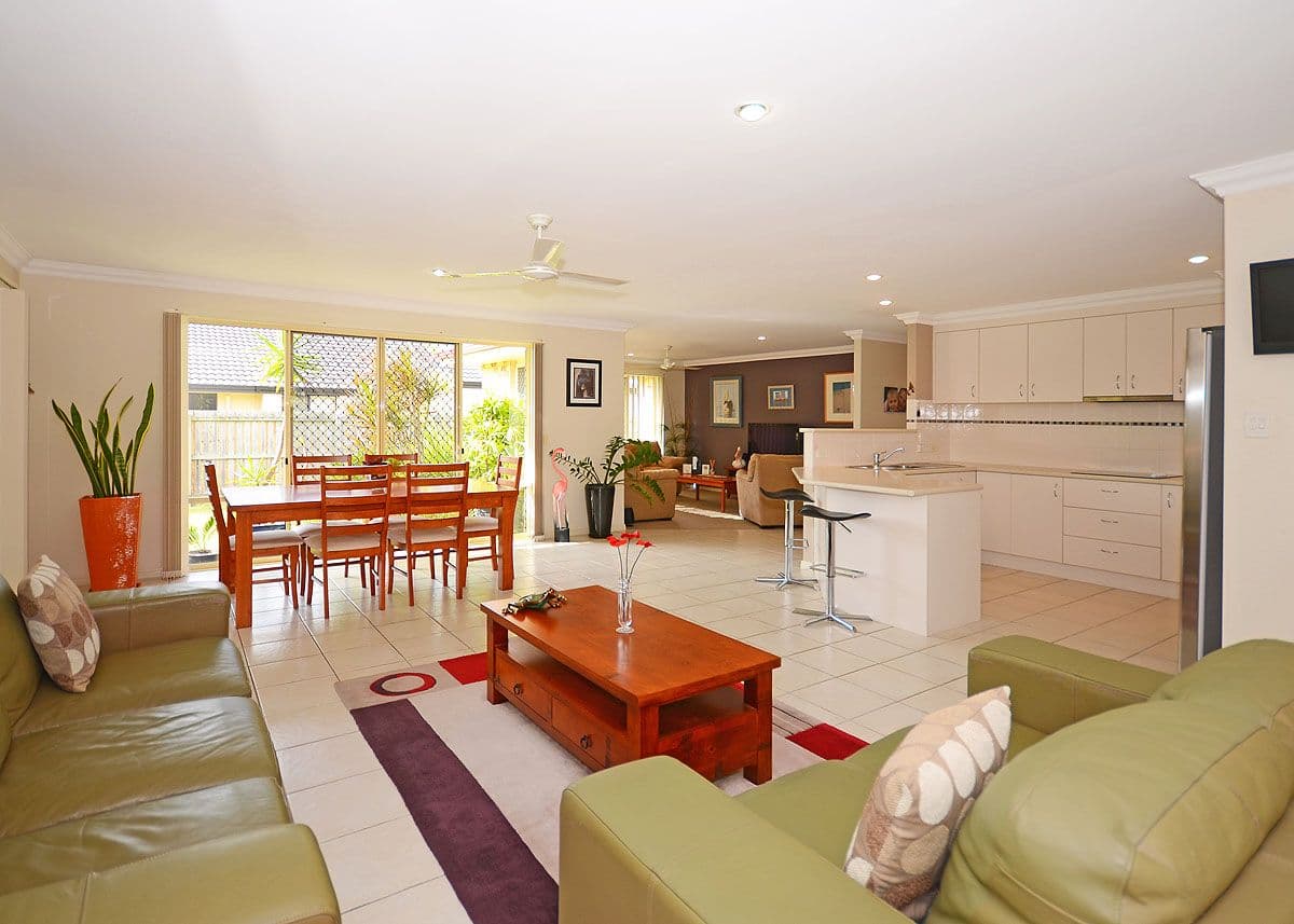 5 Surrey Court, Kawungan QLD 4655, Kawungan - Thumbnail 3