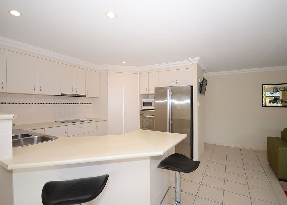 5 Surrey Court, Kawungan QLD 4655, Kawungan - Thumbnail 5