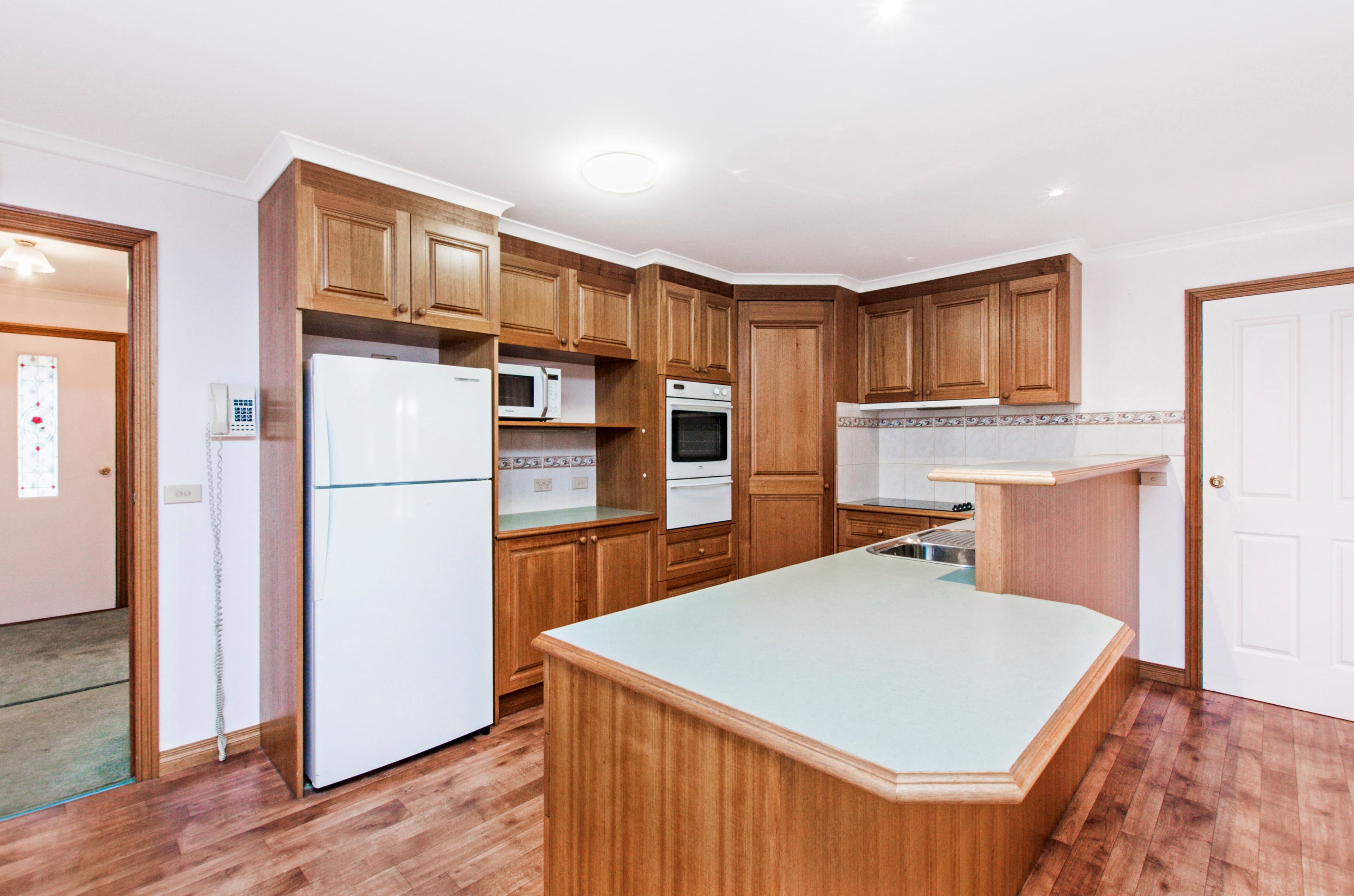 8 Lutana Grove, Warrnambool VIC 3280, Warrnambool - Thumbnail 3