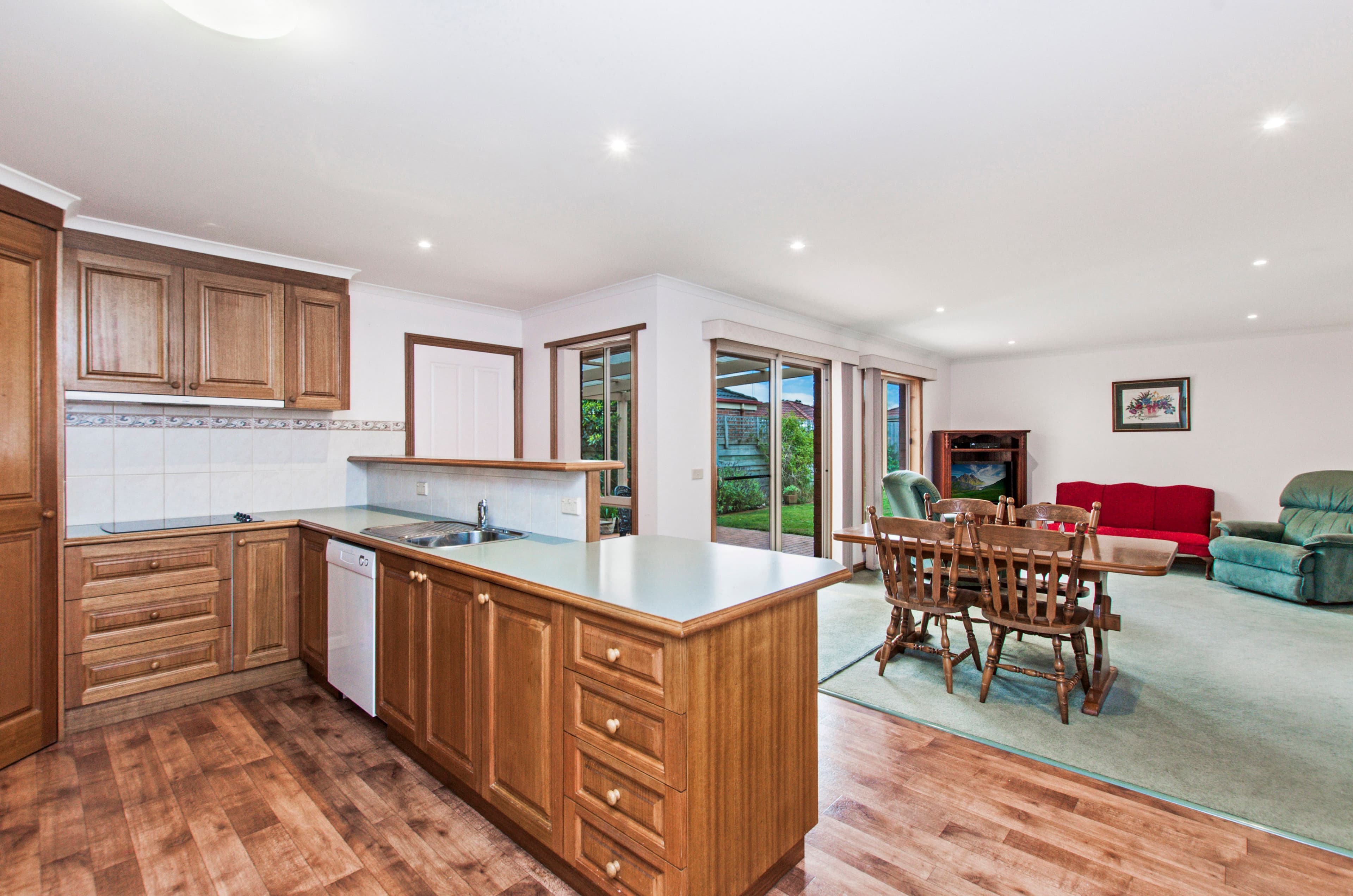 8 Lutana Grove, Warrnambool VIC 3280, Warrnambool - Thumbnail 4