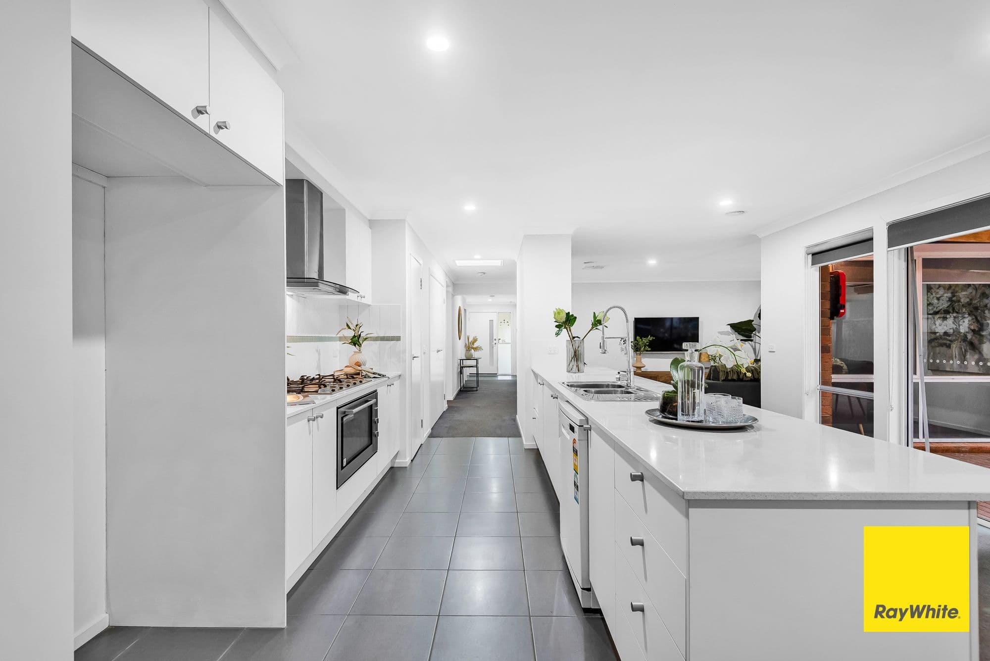 49 Rockpool Road, Truganina VIC 3029, Truganina - Thumbnail 8