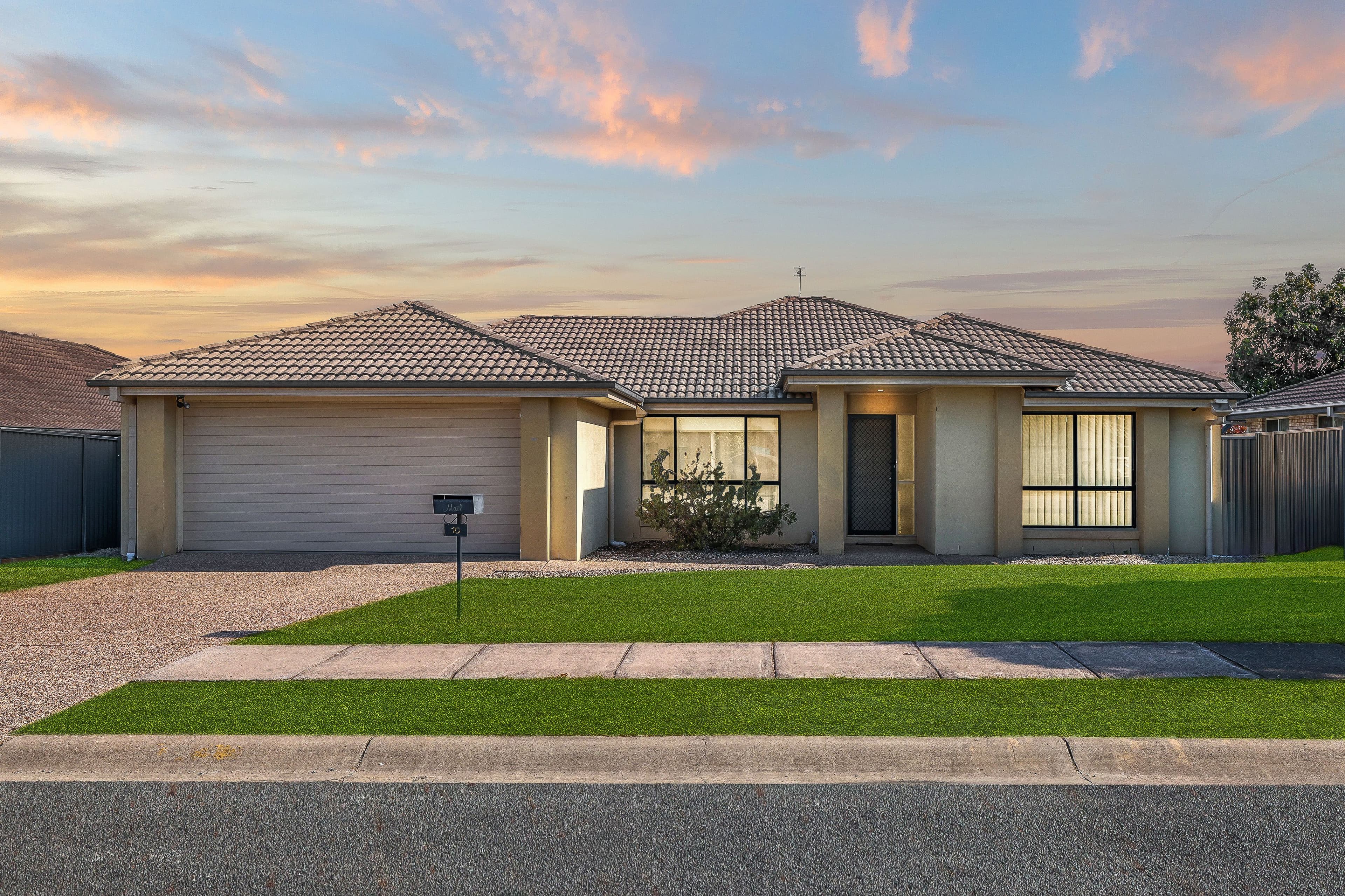 10 Denton Street, Upper Coomera QLD 4209, Upper Coomera - Thumbnail 2