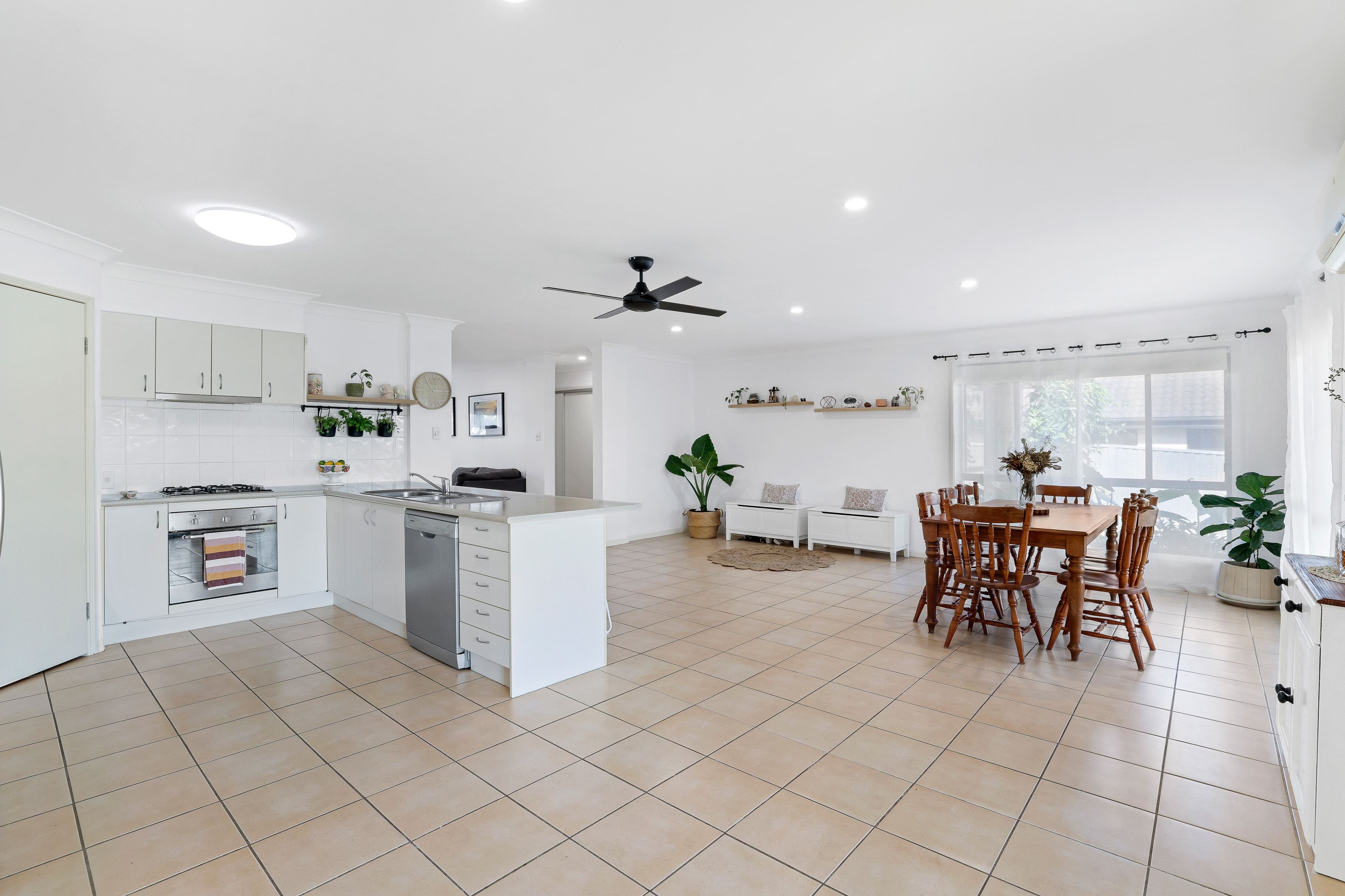 10 Denton Street, Upper Coomera QLD 4209, Upper Coomera - Thumbnail 8