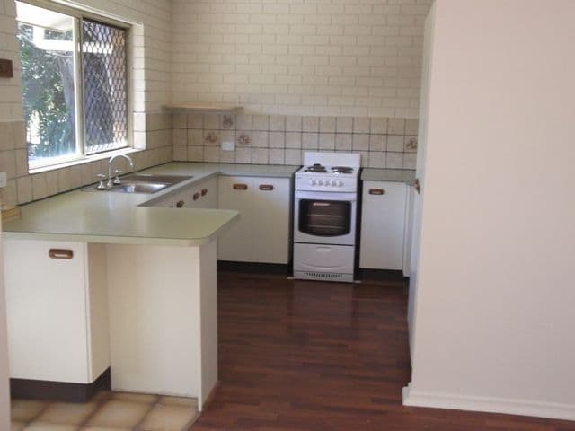 74 Lower King Street, CABOOLTURE QLD 4510, Caboolture - Thumbnail 2