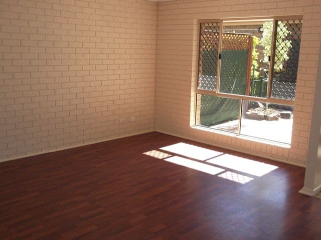 74 Lower King Street, CABOOLTURE QLD 4510, Caboolture - Thumbnail 3