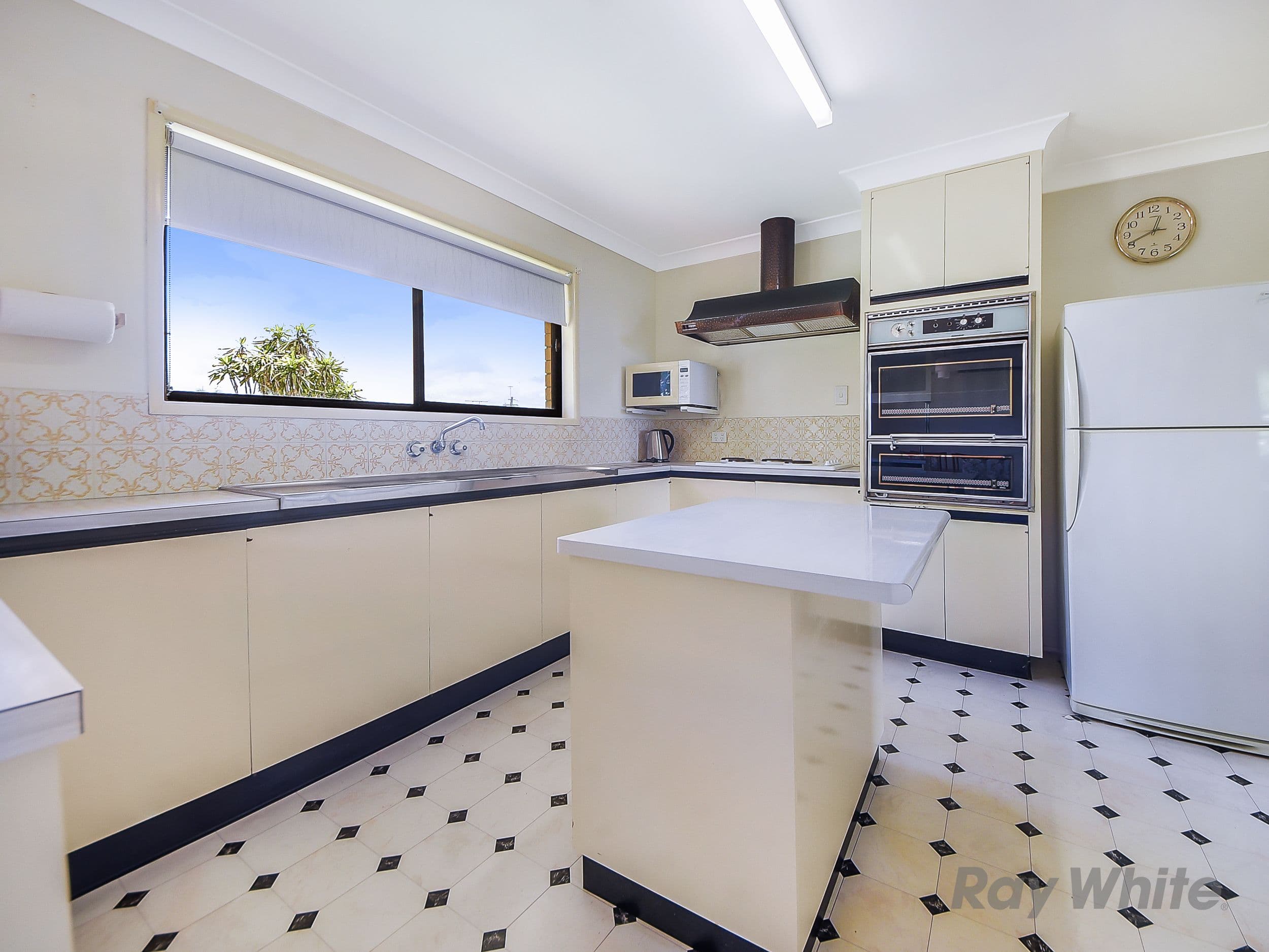 15 Larnook Street, Bracken Ridge QLD 4017, Bracken Ridge - Thumbnail 4